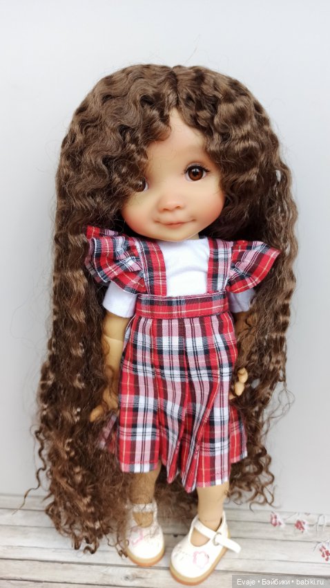 Парики 7-8" - Мерида, 3 цвета - на Meadow dolls 28 см, Ruby Red (Руби Ред 31 см) (фото 2)