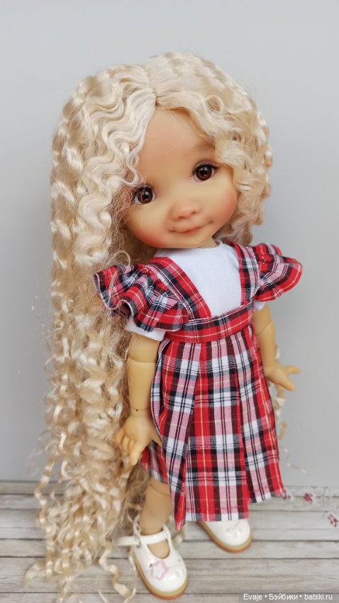 Парики 7-8" - Мерида, 3 цвета - на Meadow dolls 28 см, Ruby Red (Руби Ред 31 см) (фото 6)