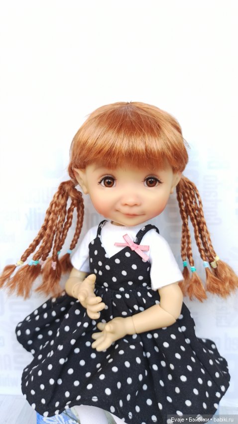 Парики 7-8" - Хвосты с афро-косами, 5 цветов - на Meadow dolls, Руби Ред 31 см, мини-Вихтель (фото 6)