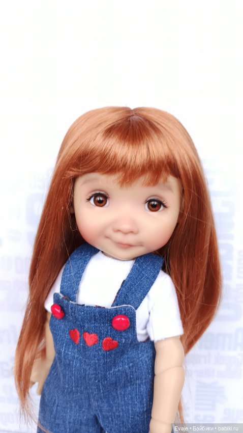 Парики 7-8" - Прямой с пробором и челкой, 6 цветов. Подходит Meadow dolls 28 см, Руби Ред 37 см