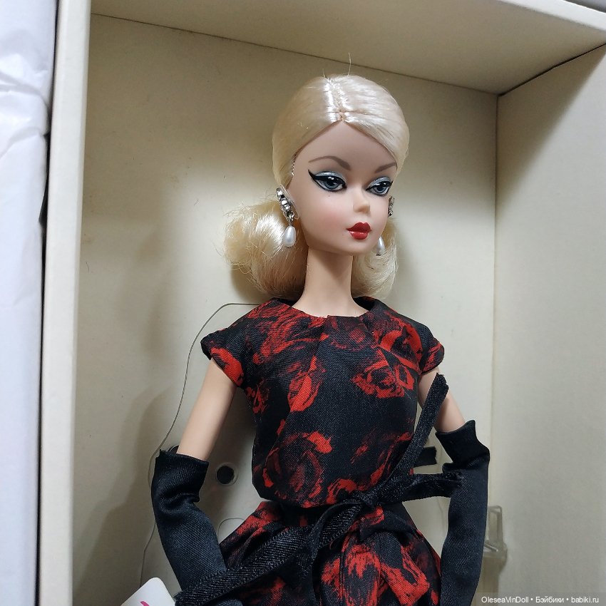green emerald velvet dress Barbie Elegant Rose Cocktail Dress Doll : Amazon.sg: Toys