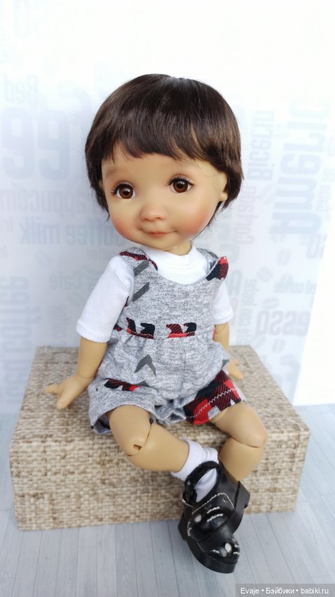 Парики 7-8" - Боб-унисекс, 6 цветов. Подходят Meadow dolls 28 см