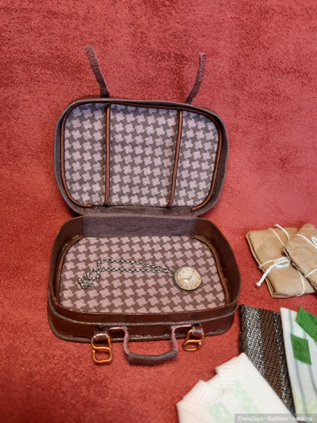 Ретро чемодан с наполнением( миниатюра) (фото 4)