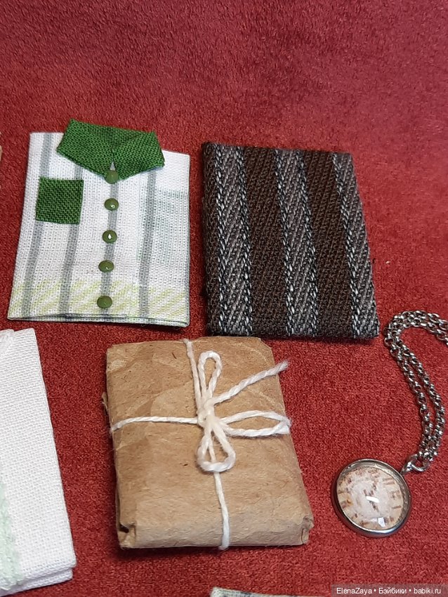 Ретро чемодан с наполнением( миниатюра)