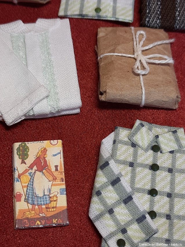 Ретро чемодан с наполнением( миниатюра)