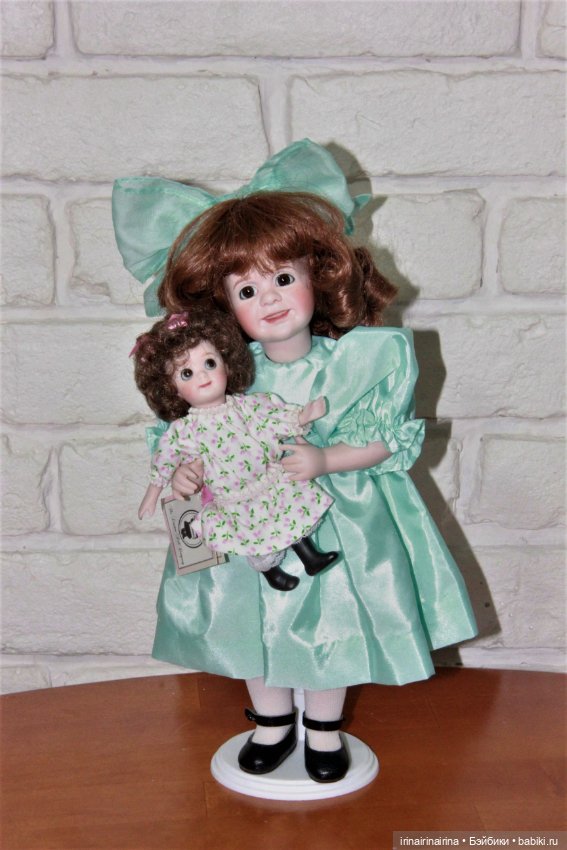 Глиннис со своей googlie ,полностью фарфоровые (414.3)