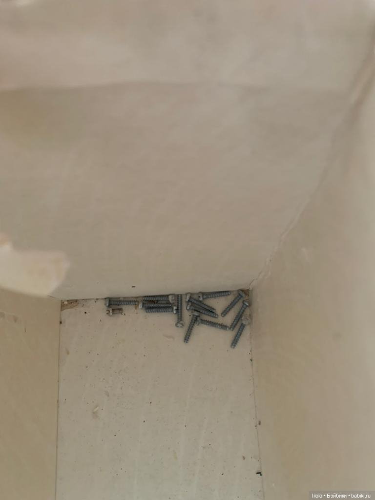 Винтажная швейная машинка в родной коробке (фото 7)