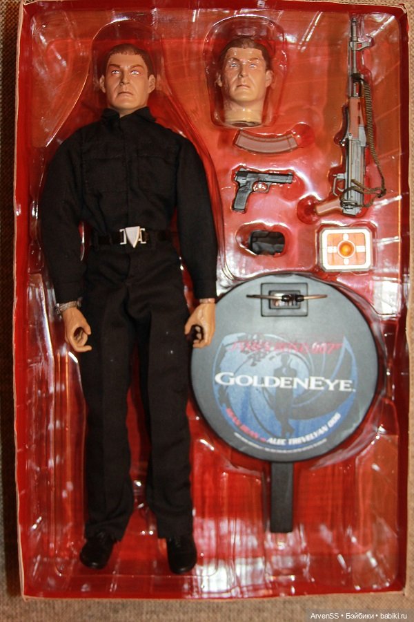 Продам фигурку по фильмам о Джеймсе Бонде (фото 2)