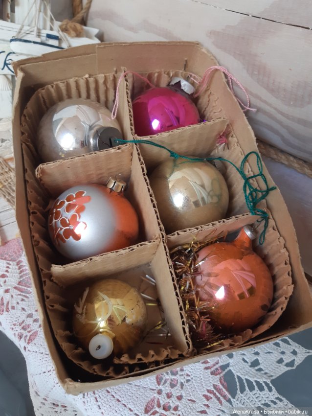 Набор елочных шаров СССР — Винтажные куклы и игрушки детства (фото 6)