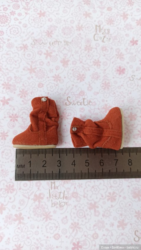 Сапожки замшевые на Pukifee, Lati Yellow, Meadow dolls twinkles и др (фото 3)