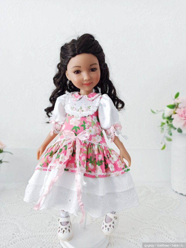 Мастер класс платья с манишкой для кукол Ruby Red Fashion friends (фото 5)