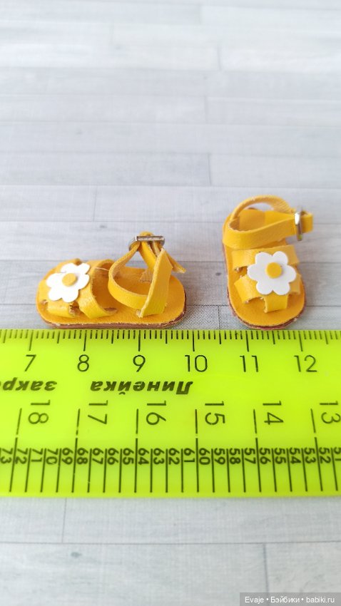 Босоножки с цветочком, размер 1/8 (фото 3)