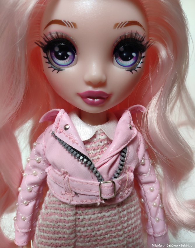 Rainbow High Белла Паркер (фото 5)