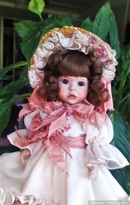 Маленькая пастушка с овечкой , полностью фарфоровая (415.1) (фото 9)