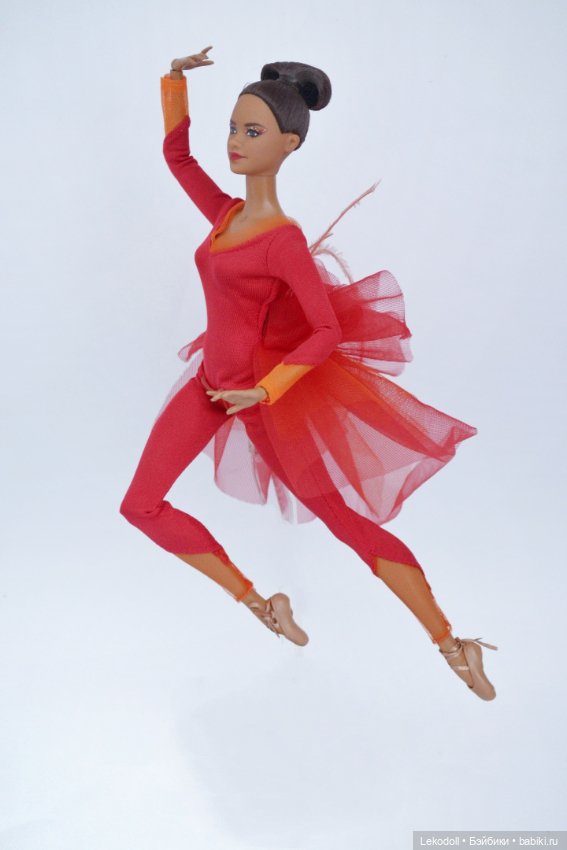 Жалаңаш қыздардың зәр шығару видеосы