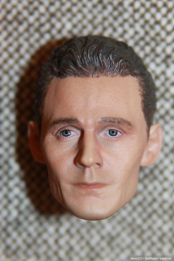 Продам голову экшен парня. Том Хиддлстон (фото 6)