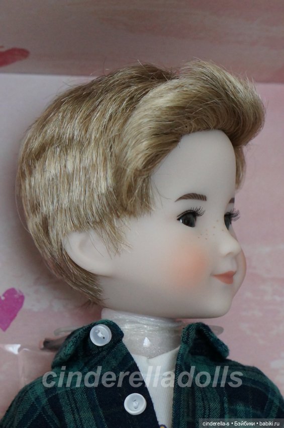 Алекс#5 Ruby Red Fashion Friends (фото 7)