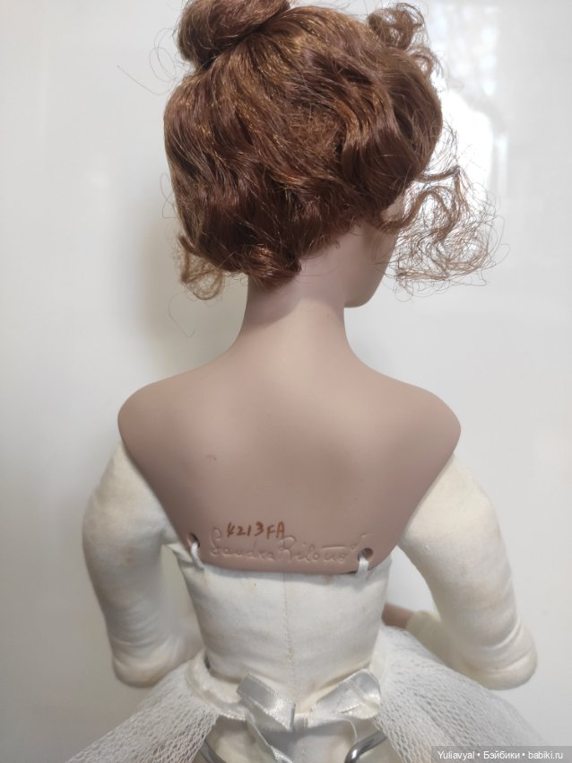 Невеста от Sandra Bilotto for Ashton Drake, «Осеннее отражение»