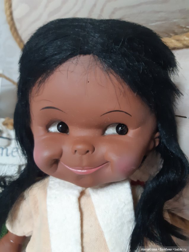 Винтажная кукла индеец Regal