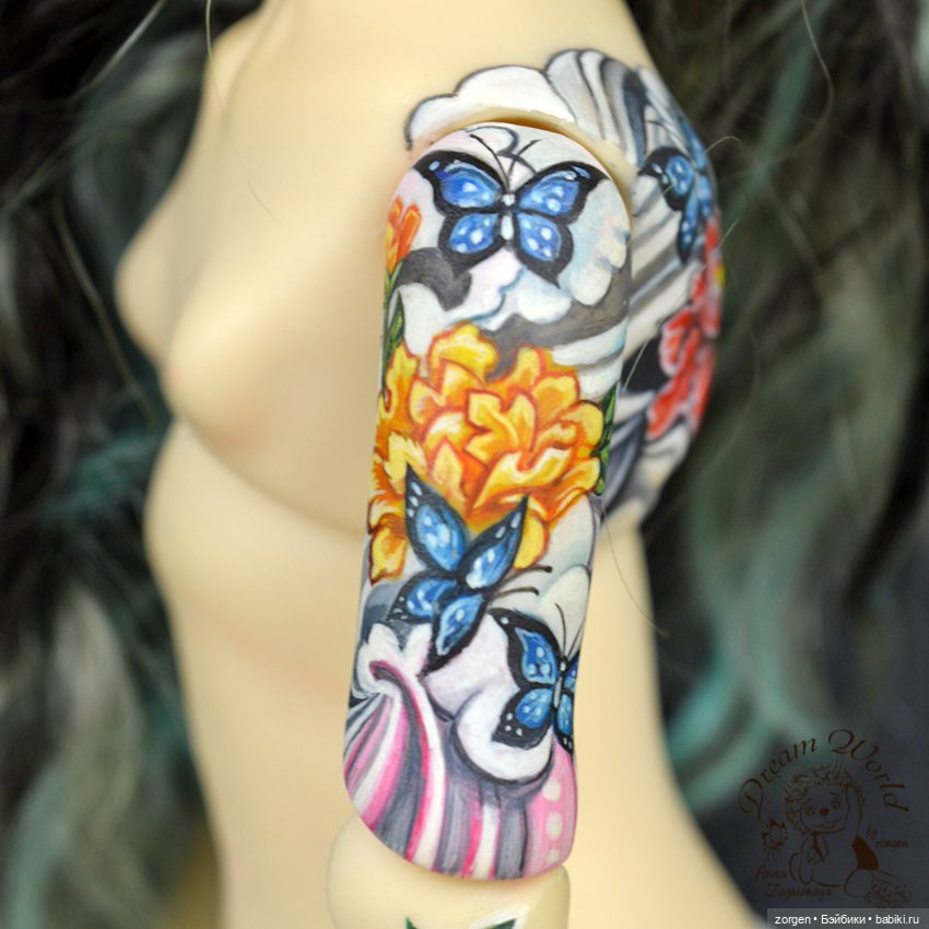 Энни, единственная девочка с татуировками (фото 10)