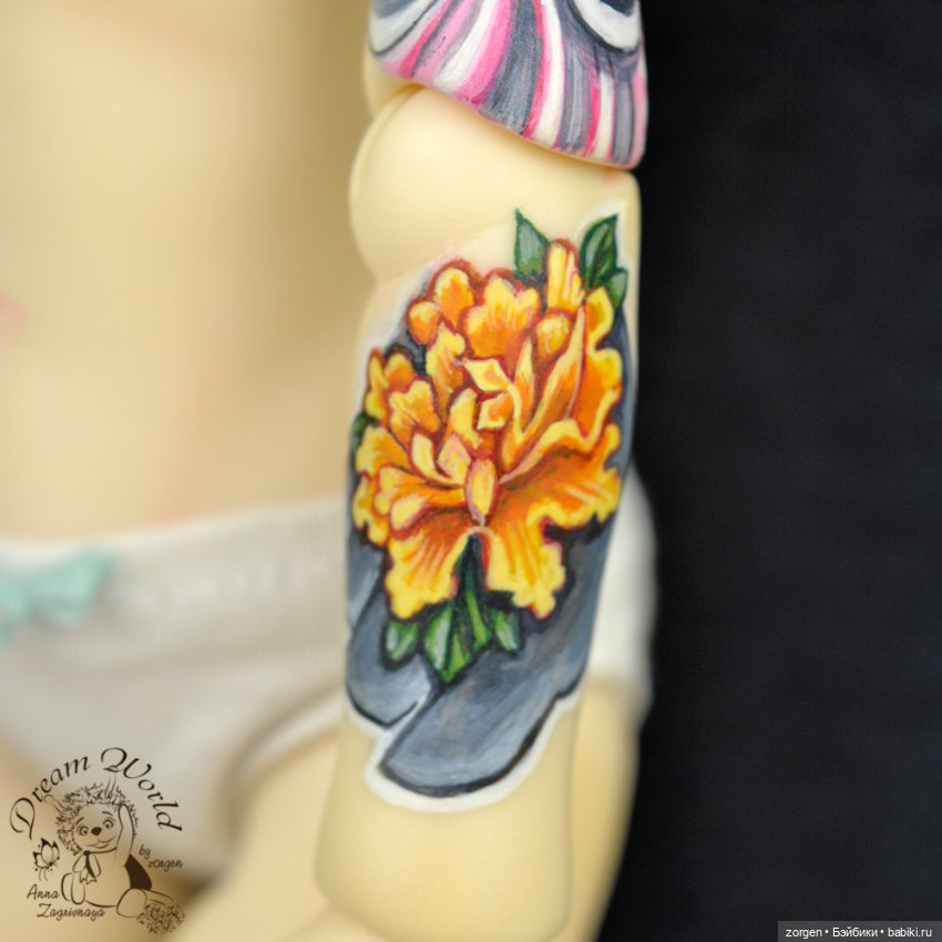 Энни, единственная девочка с татуировками (фото 9)