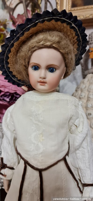 Винтажная реплика антикварной куклы модницы