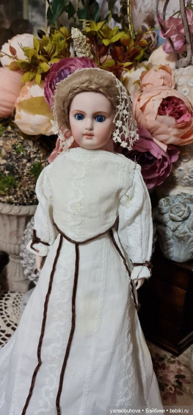 Винтажная реплика антикварной куклы модницы