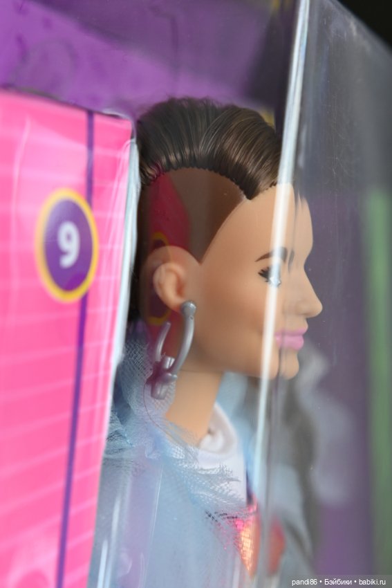 Barbie Extra Барби Экстра улыбашка с ямочками с крокодилом (фото 5)