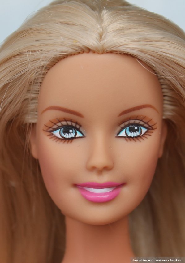 barbie blond