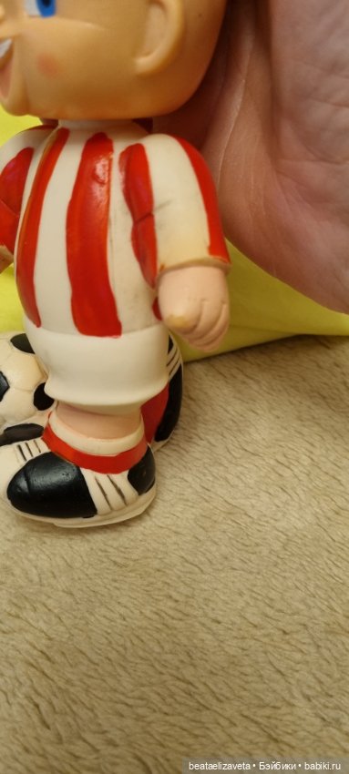 Резиновый футболист СССР — Винтажные куклы и игрушки детства (фото 3)