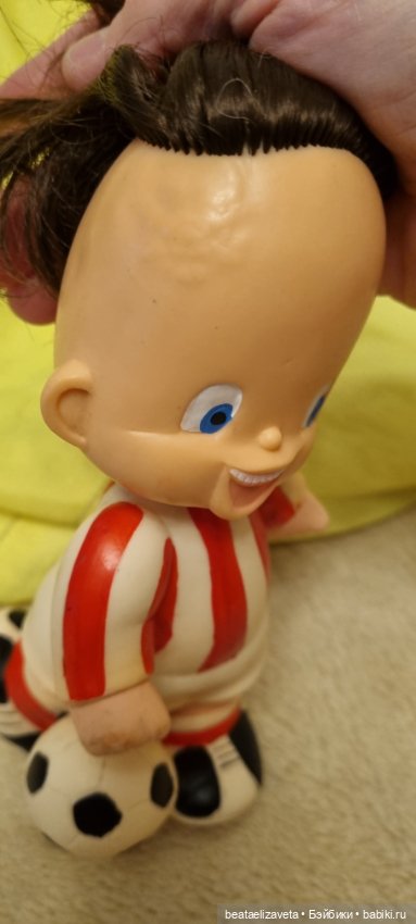 Резиновый футболист СССР — Винтажные куклы и игрушки детства (фото 5)