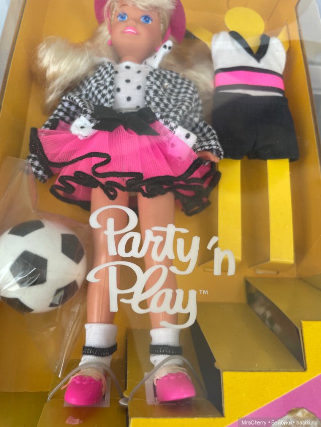 Party ‘n’ play Stacie / Стейси , сестричка Барби (фото 3)