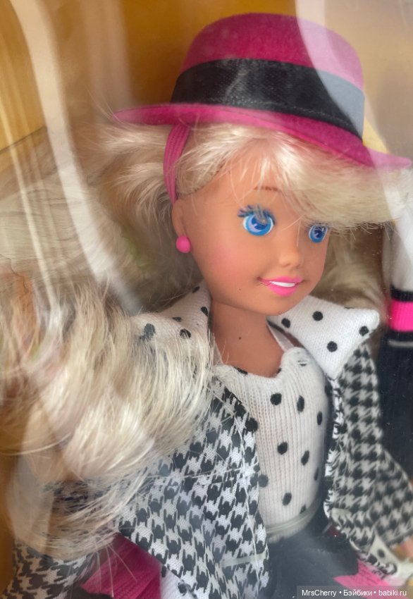 Party ‘n’ play Stacie / Стейси , сестричка Барби (фото 6)