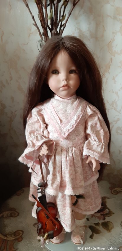 Авторская реплика, молд Хиллари от Д.Эффнер. Шарнирная, рост 45 см (фото 2)