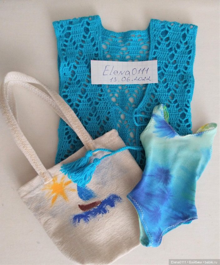 Комплекты одежды для стройной куклы (фото 2)