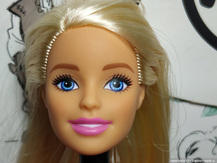 Голова Барби йоги блондинки 2018 год "Безграничные движения" (серо-розовый топ) (фото 3)