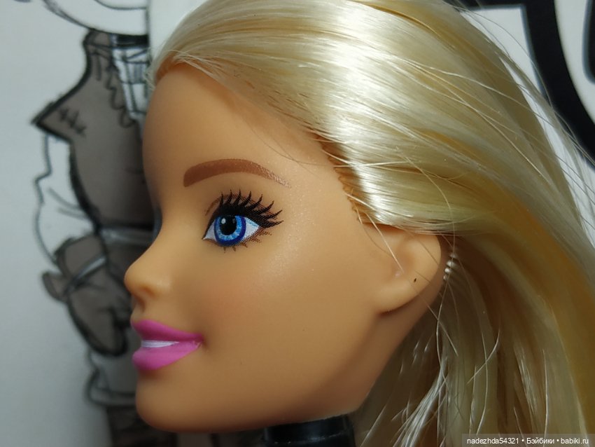 Голова Барби йоги блондинки 2018 год "Безграничные движения" (серо-розовый топ) (фото 6)