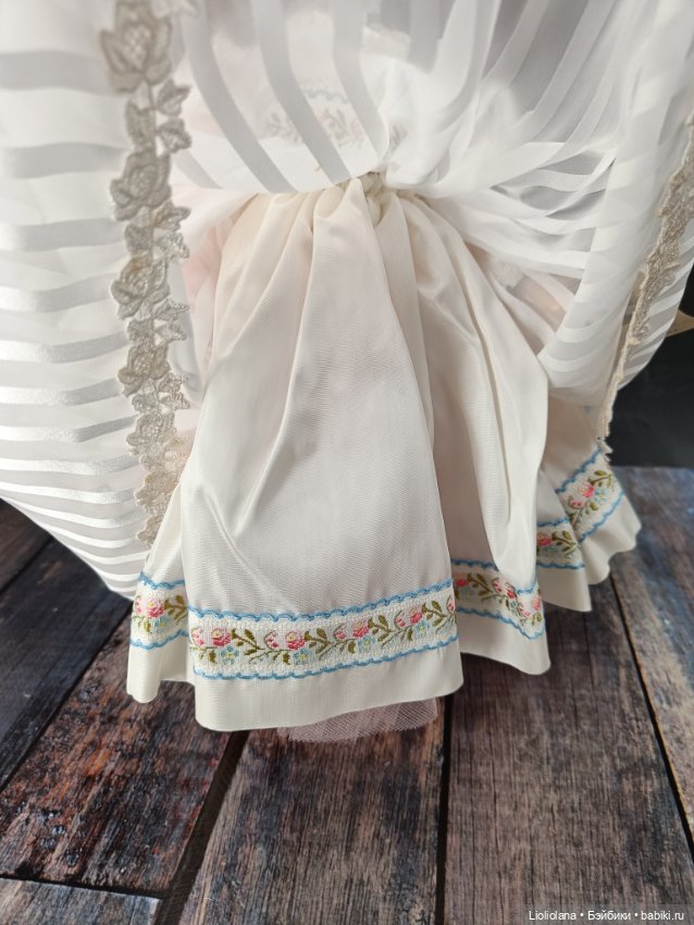 Линда Сью от Robin Woods и Chris Miller