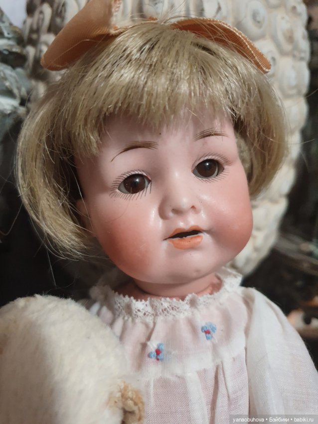 Антикварная малышка Арманд Марсель 990, 22 см