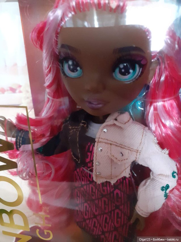 Rainbow high Дарья, Яркая красотка (фото 4)