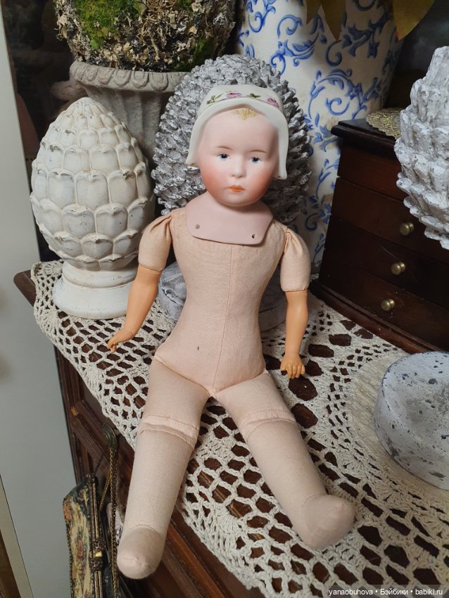 Винтажная репродукция антикварной куклы Хойбах (фото 4)