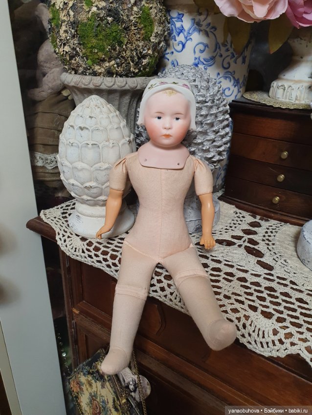 Винтажная репродукция антикварной куклы Хойбах