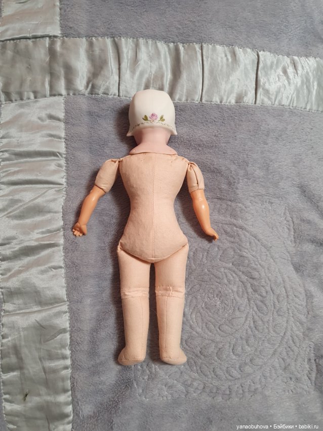 Винтажная репродукция антикварной куклы Хойбах