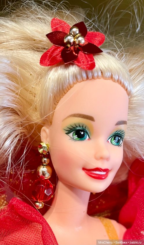 Happy Holidays Barbie — Игровые куклы