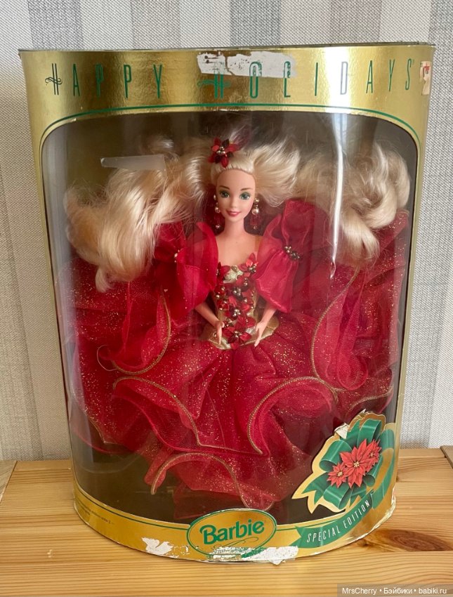 Happy Holidays Barbie — Игровые куклы (фото 2)