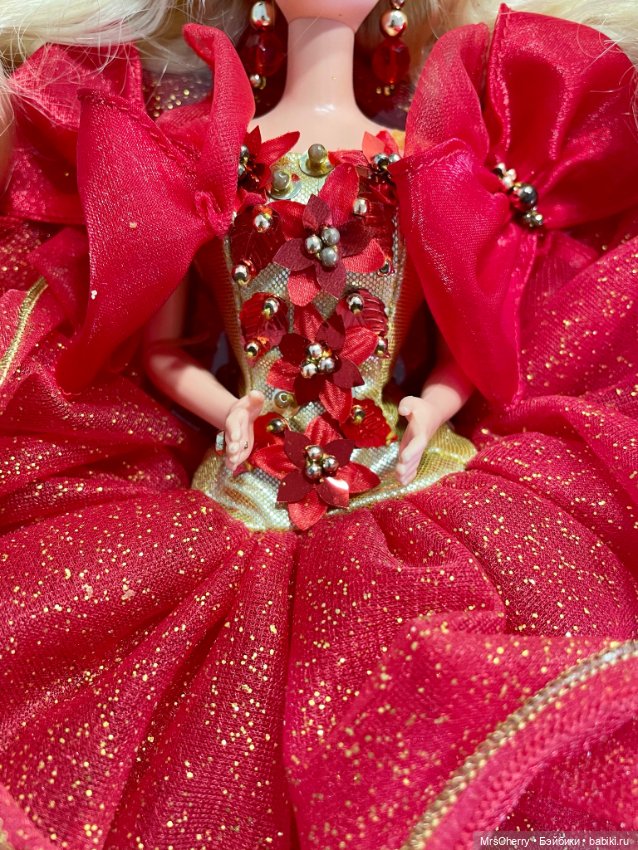 Happy Holidays Barbie — Игровые куклы