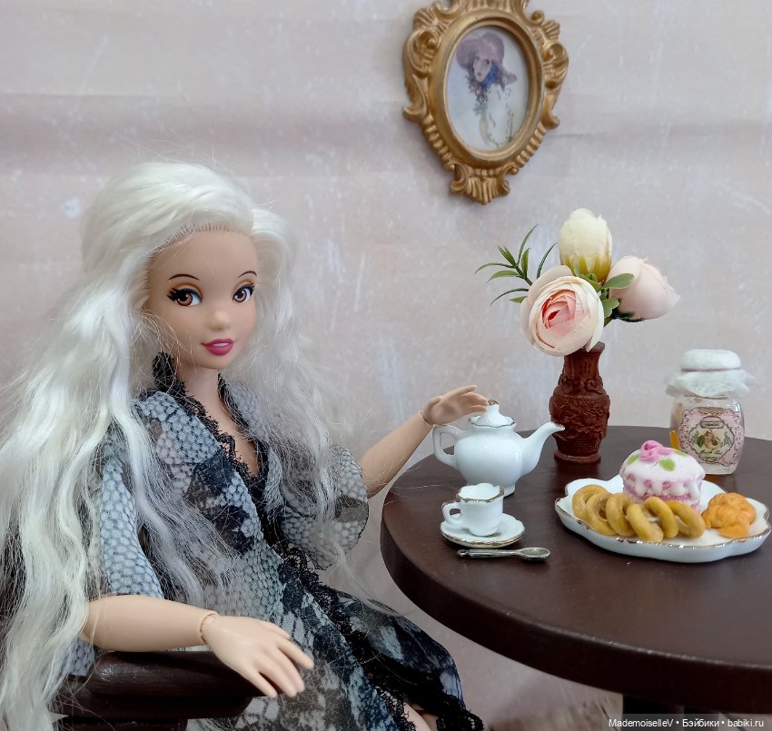 Ваза деревянная резная — Миниатюра для кукол (фото 3)