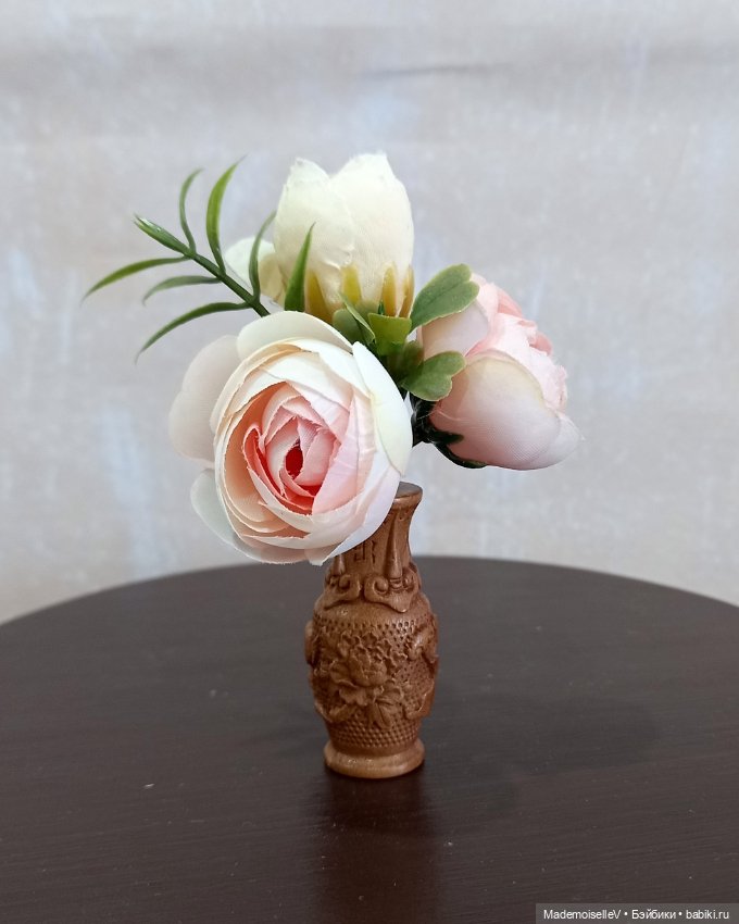 Ваза деревянная резная — Миниатюра для кукол (фото 8)