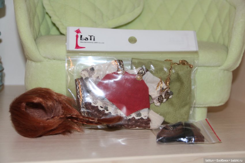 Комплекты от лимитных лати yellow с обувью и париками (фото 5)