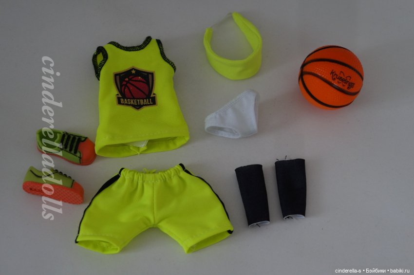 Новые аутфиты от кукол Kruselings, в наличии 20 разных комплектов (фото 5)